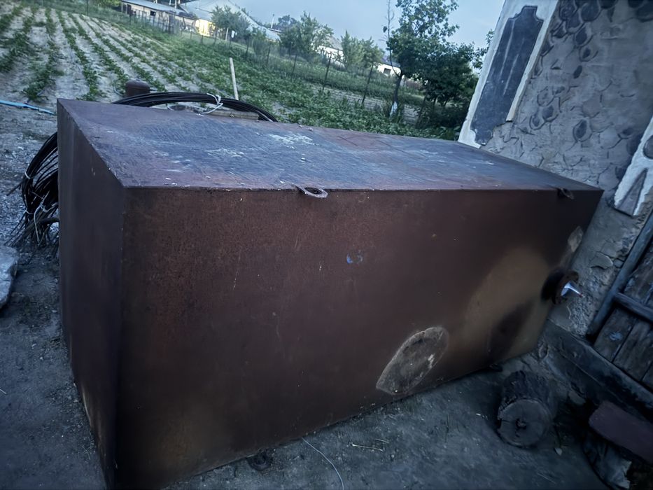 Продам железный бак