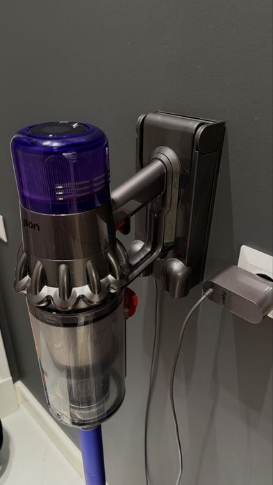 Пылесос оригинал Dyson SV17 / V11