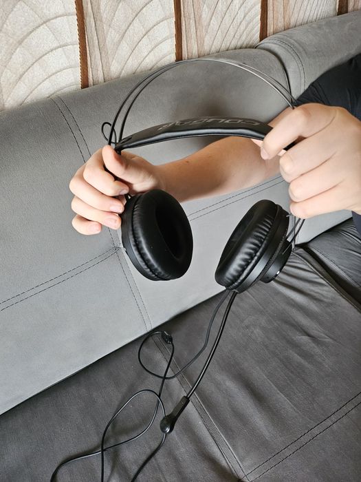 Продавам слушалки за компютър COUGAR