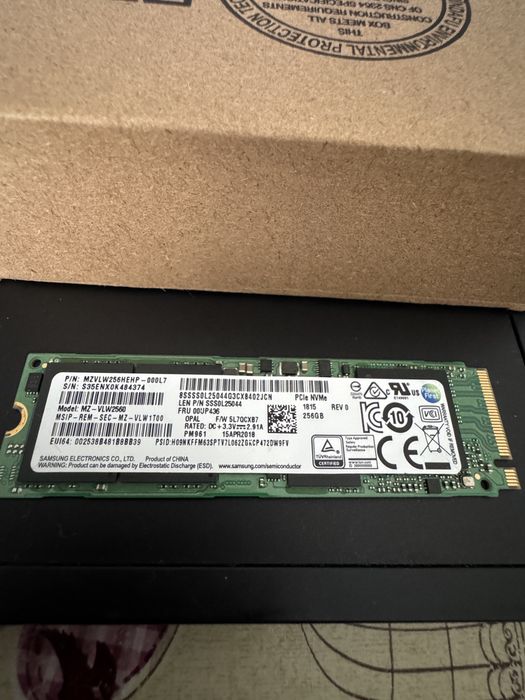 SSD M.2 NVMe Samsung PM961 256GB PCIe - Stare perfectă