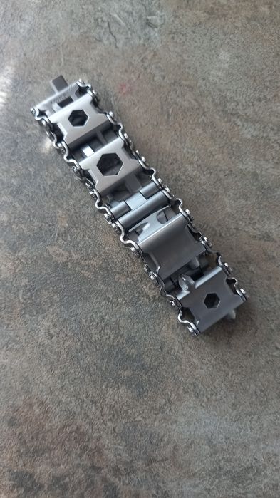 Мултифункцконална гривна