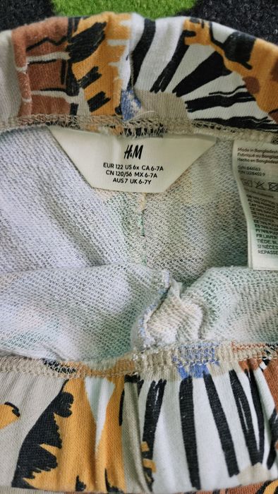 Lot h&m 122 /128 tricouri + pantaloni scurti