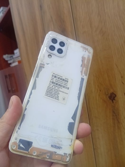 Продам телефон Самсунг а 22