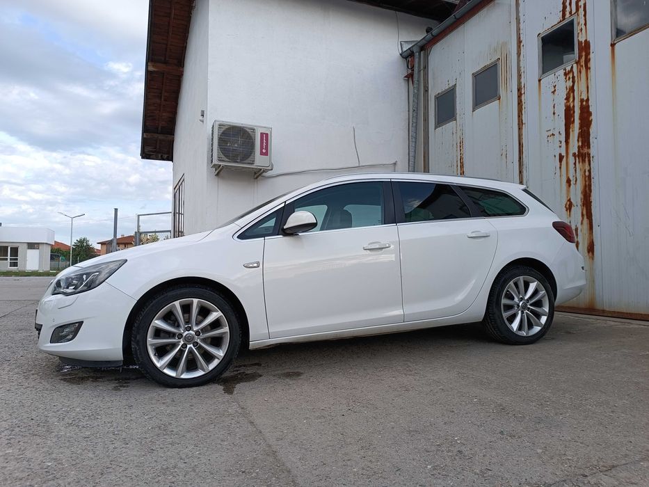 Opel Astra 2.0 CDTI / AUTOMATIC