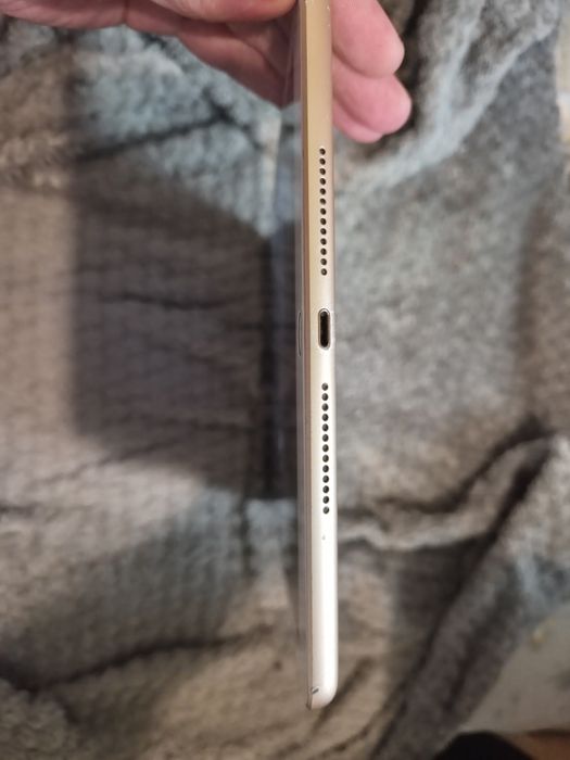 Ipad 8gen 32 гига