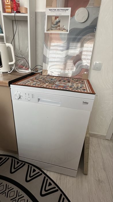 Посудомойка почти новая