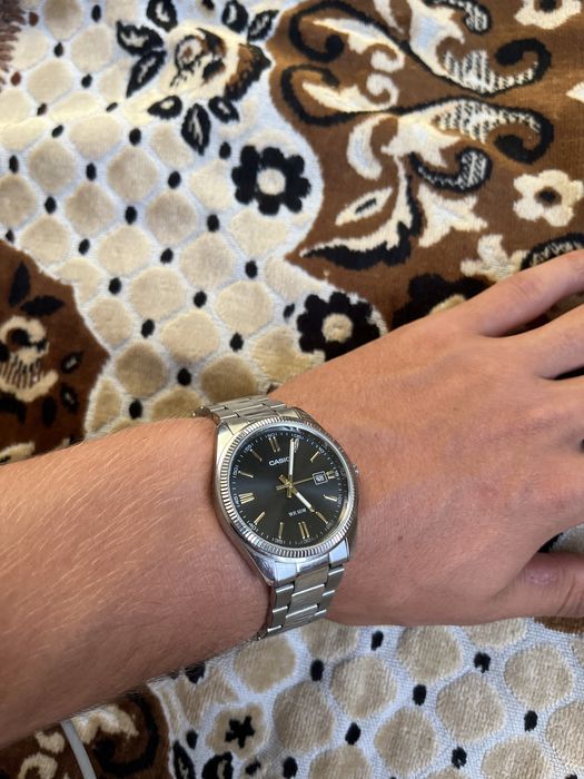 Серебрянные часы CASIO