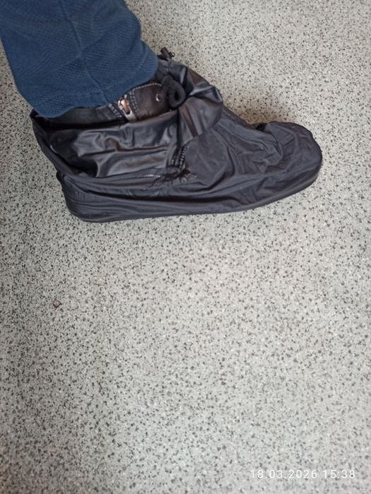 Утолщенные водонепроницаемые бахилы