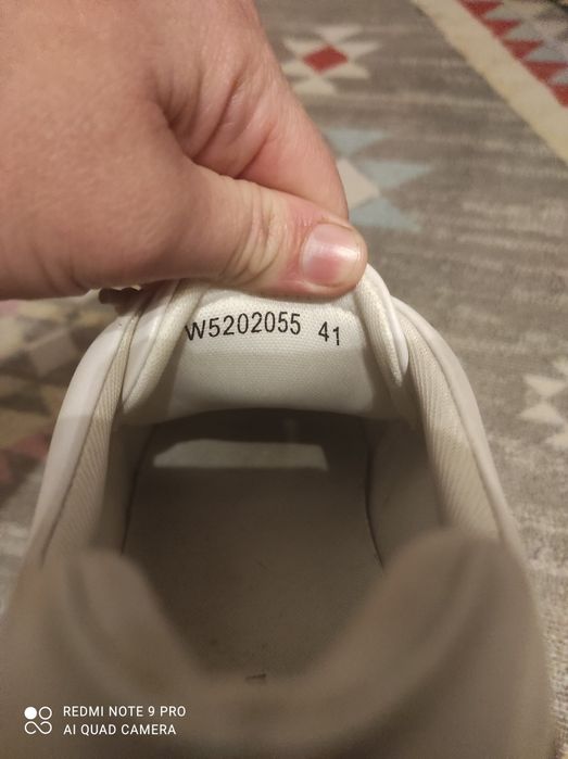 Кроссовки  коженные