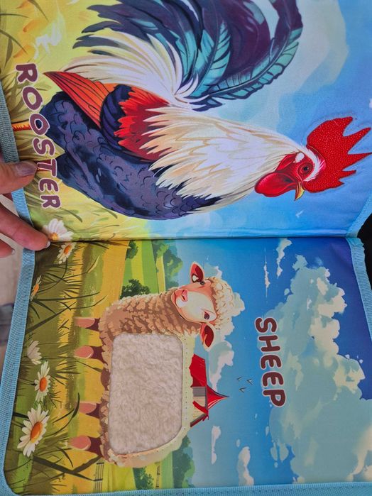 Музикално килимче и книжки