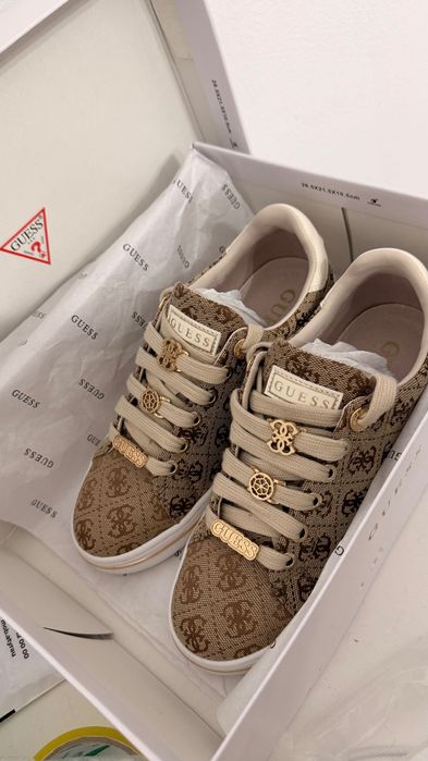 Продается Кеды от Guess