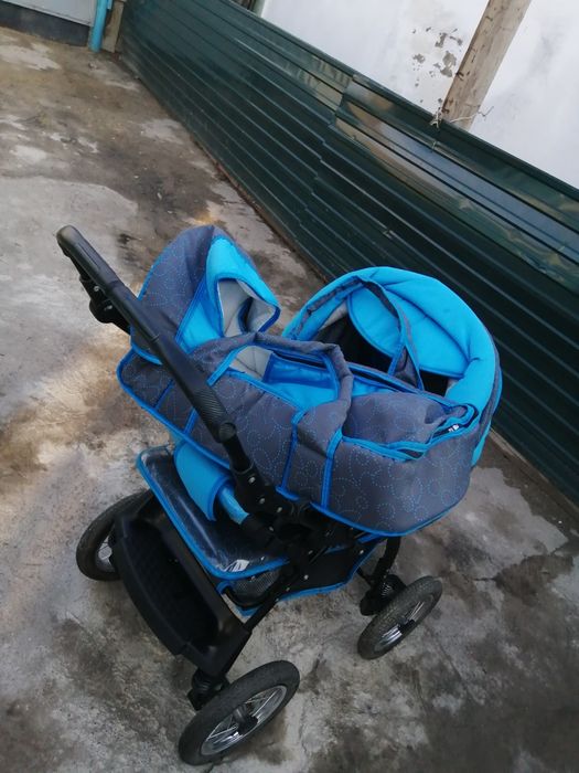 Срочно продам коляску 3в1
