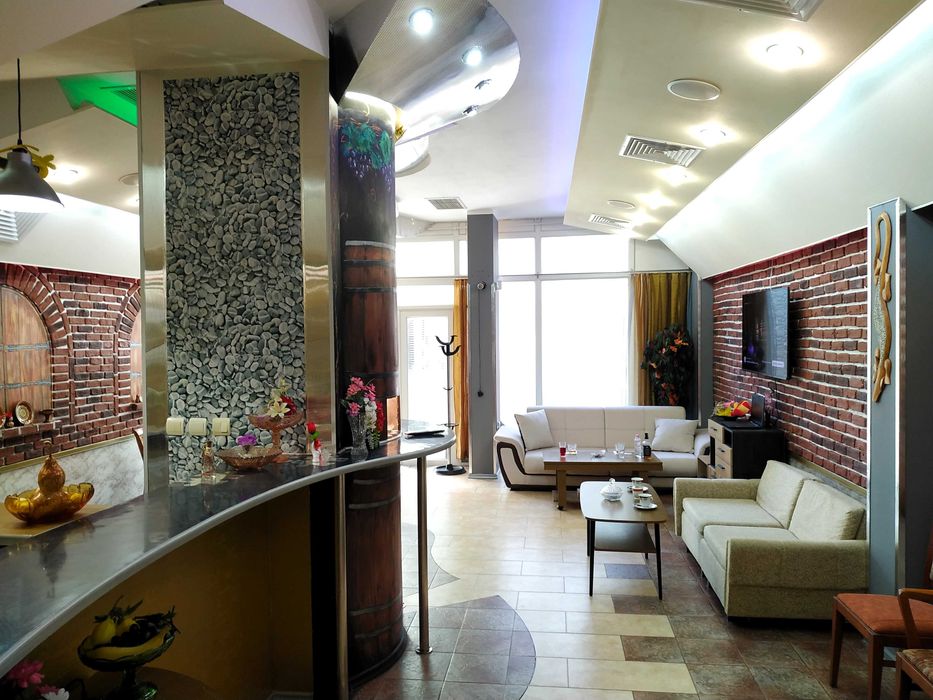 Заведение в Русе 138м2 + 20м2 магазин подарък на морето БЕЗ ПОСРЕДНИК