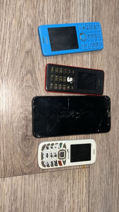 Телефоны бу отдам за символическую плату