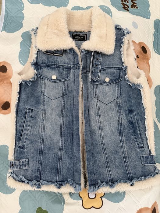 Оригинален Guess елек