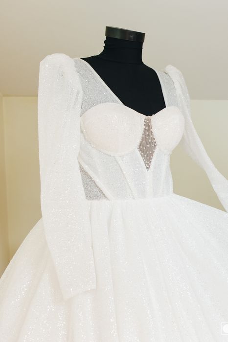 Rochie de mireasă cu sclipici