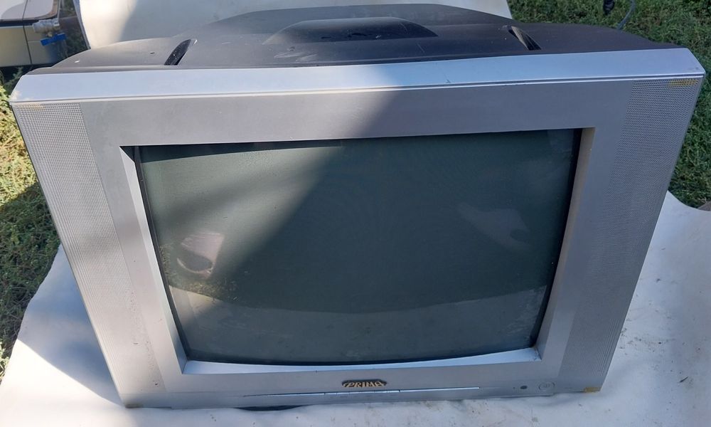 Продам телевизор