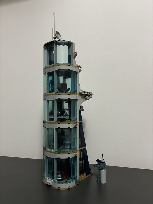 Lego Avengers tower Лего башня мстителей марвел