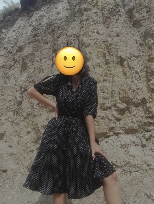 Продам платье в горошек