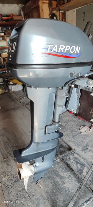 Продам лодочный мотор Тарпон 9.9