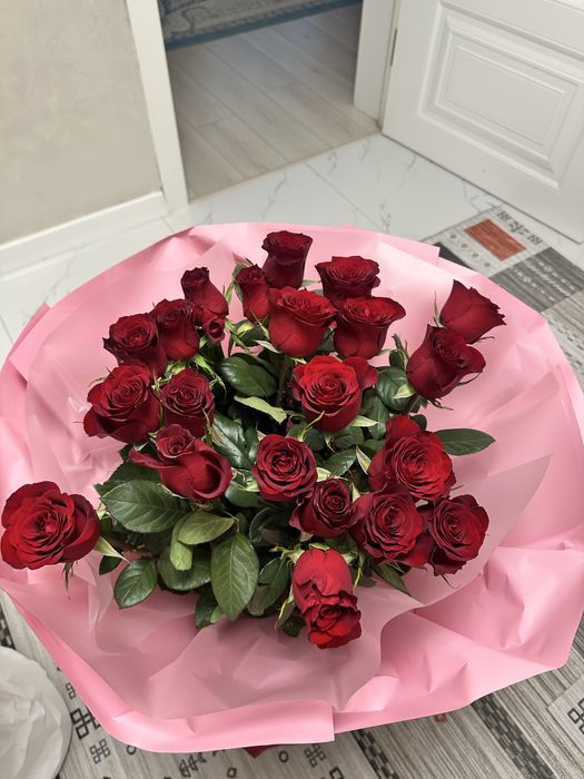 21 красные розы…