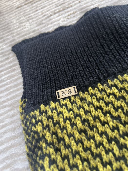 Шал “Iceberg”, нов в жълто и черно