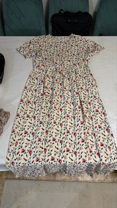 Отдам даром пакет женские вещи