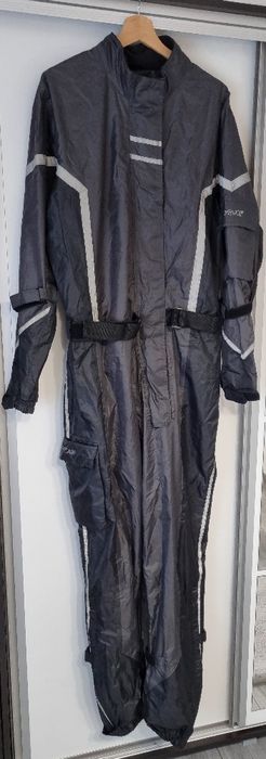 Vând costum ploaie moto