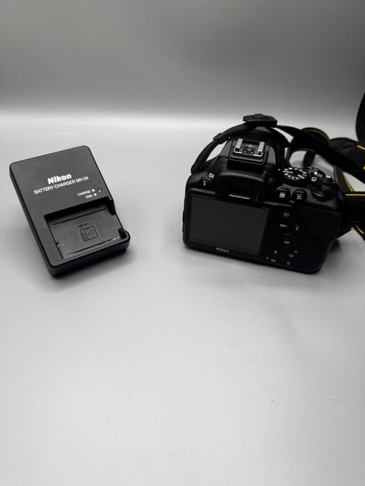 Nikon D3500 DSLR 24.2MP + obiectiv AF-P 18-55mm VR