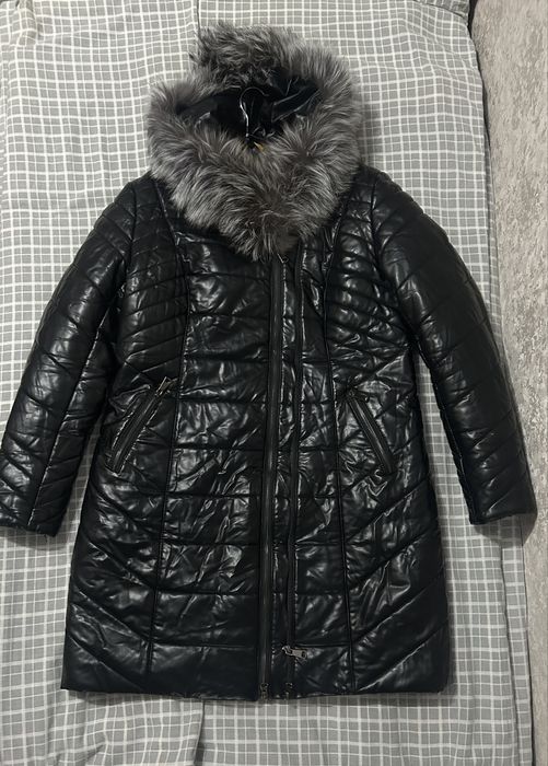 Зимняя куртка / верблюжий утеплитель, воротник чернобурка