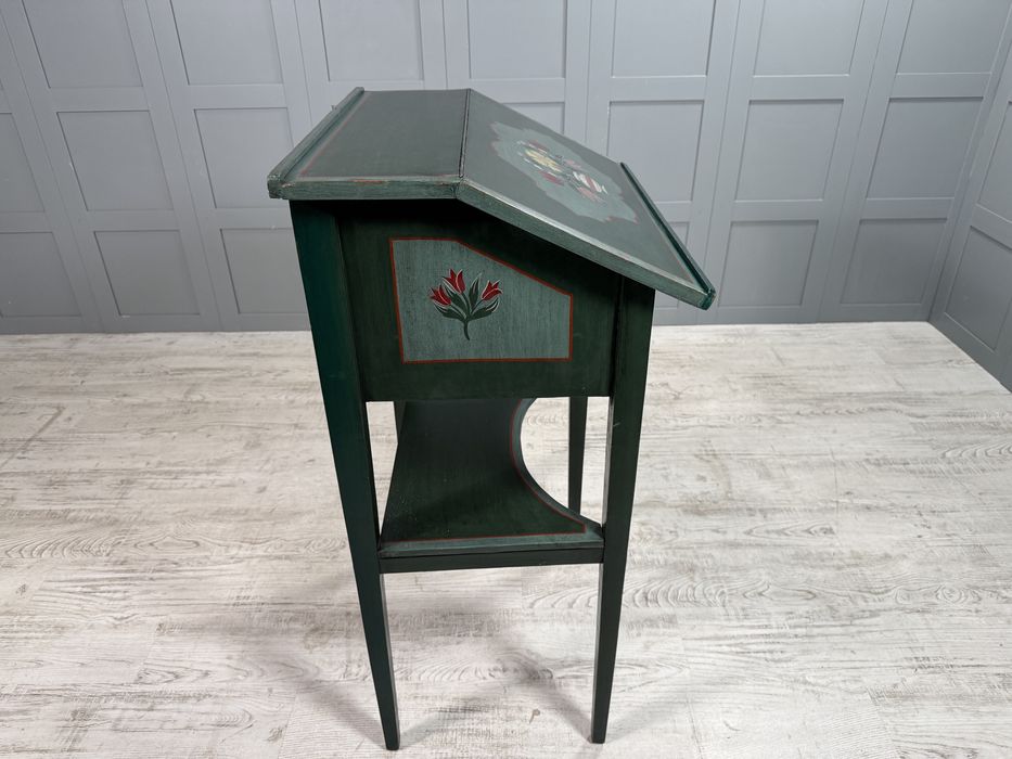 Катедра - конзолна маса Д1100