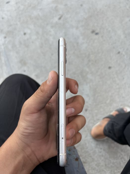 iphone 11 /64gbb