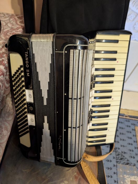 Acordeon Hohner Tango II