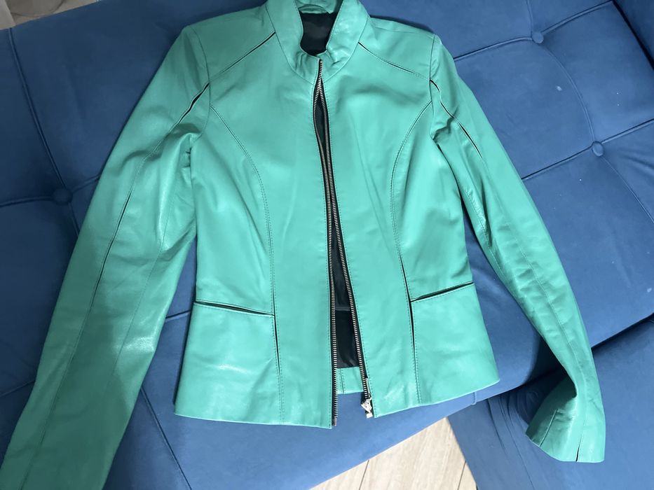 Кожаная куртка женская