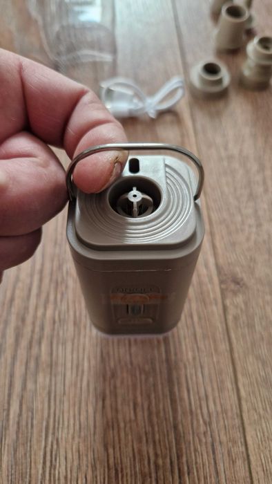 Преносима акумулаторна помпа за надуване и изпускане