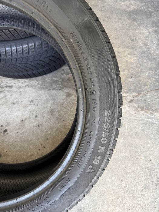 2 anvelope iarna 225/50/18 , Continental , RunFlat !
