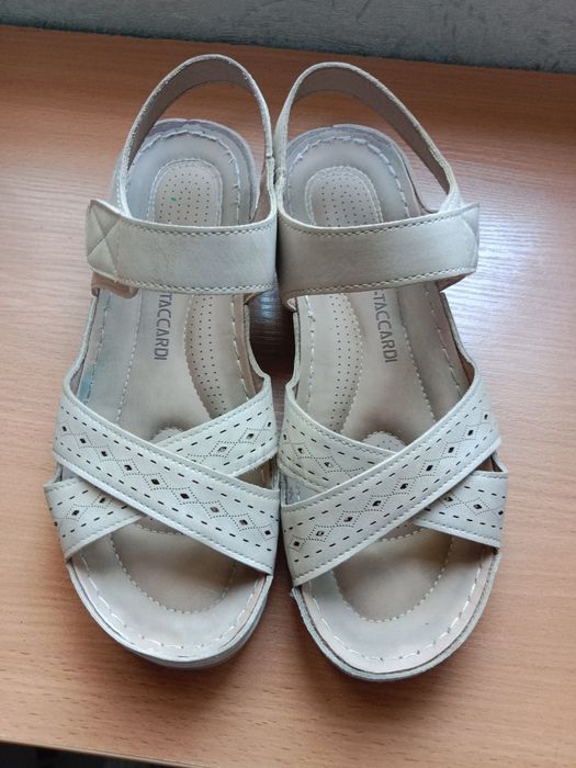 Босоножки 40размер