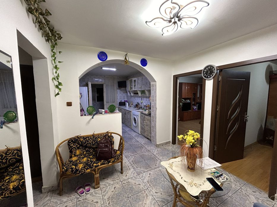 Apartament 4 camere Berceni Lamotesti