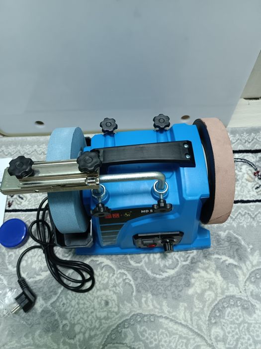 Продам точильно-полировочный станок (камень в воде)