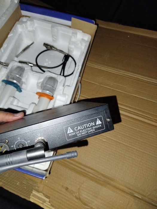 Shure UGX 8 Профессиональный беспроводной микрофон