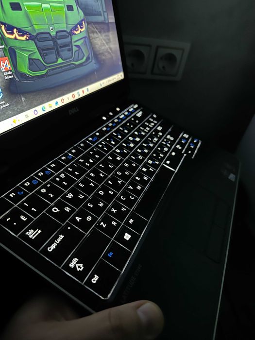 Ультрабук Dell на Intel core i7