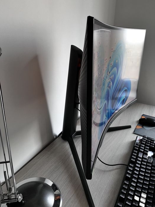 Продаётся игровой монитор Samsung 27’’ G7 G75T WQHD 240Гц