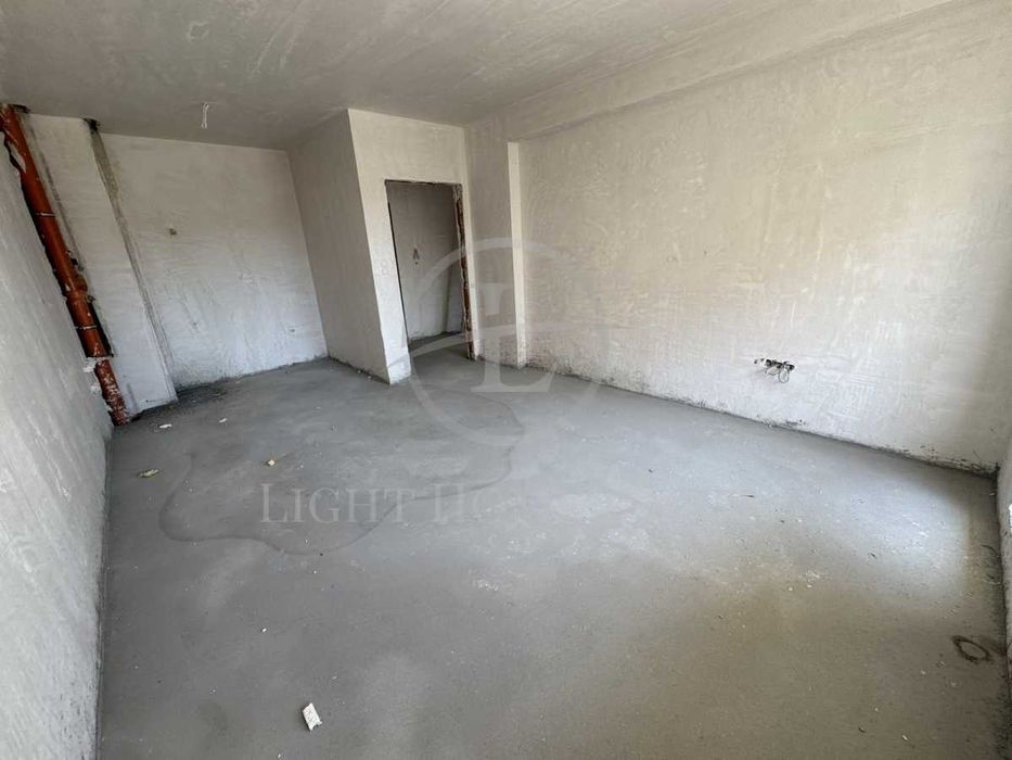 Продава се Двустаен апартамент в Пловдив, Остромила - 56 кв.м за 1367 €/кв.м - Снимка #2