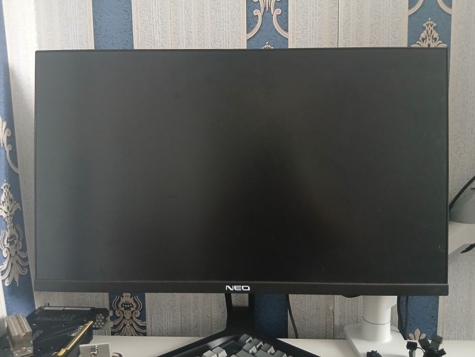 Монитор Neo 180Герц Full Hd