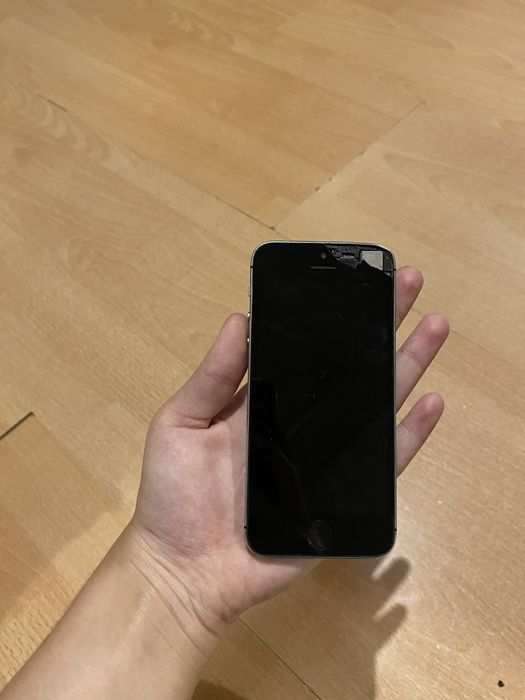 Старый Iphone 5