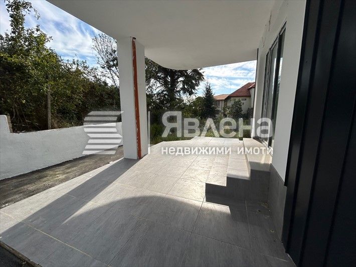 Продава се Тристаен апартамент в Варна, м-т Траката - 117 кв.м за 1624 €/кв.м - Снимка #1