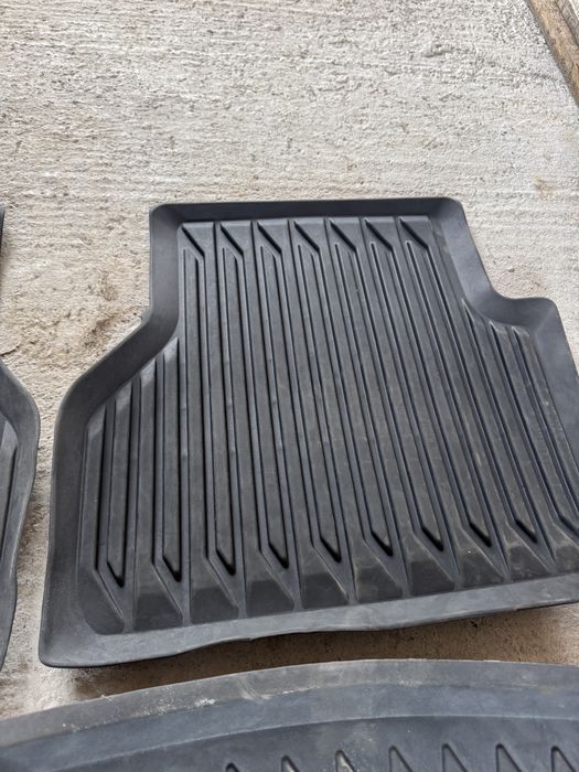 Covorașe cauciuc ORIGINALE Audi a6 c7/c8