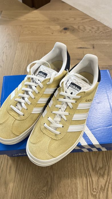 Adidas gazelle обувки