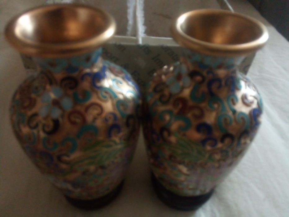 Vaze alama, lucrate cu modele in relief, noi, China