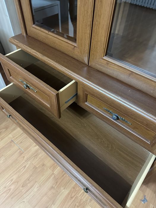 Продам Комод сервант